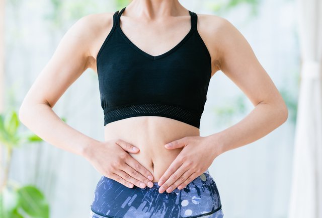 50代女性向け！お腹周りスッキリダイエット｜食事・運動のコツ